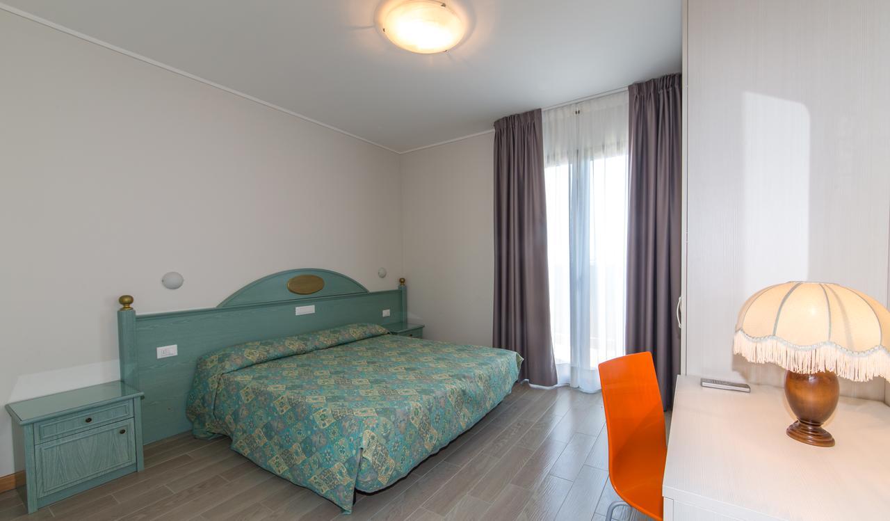Residence California Lido di Jesolo Exteriör bild